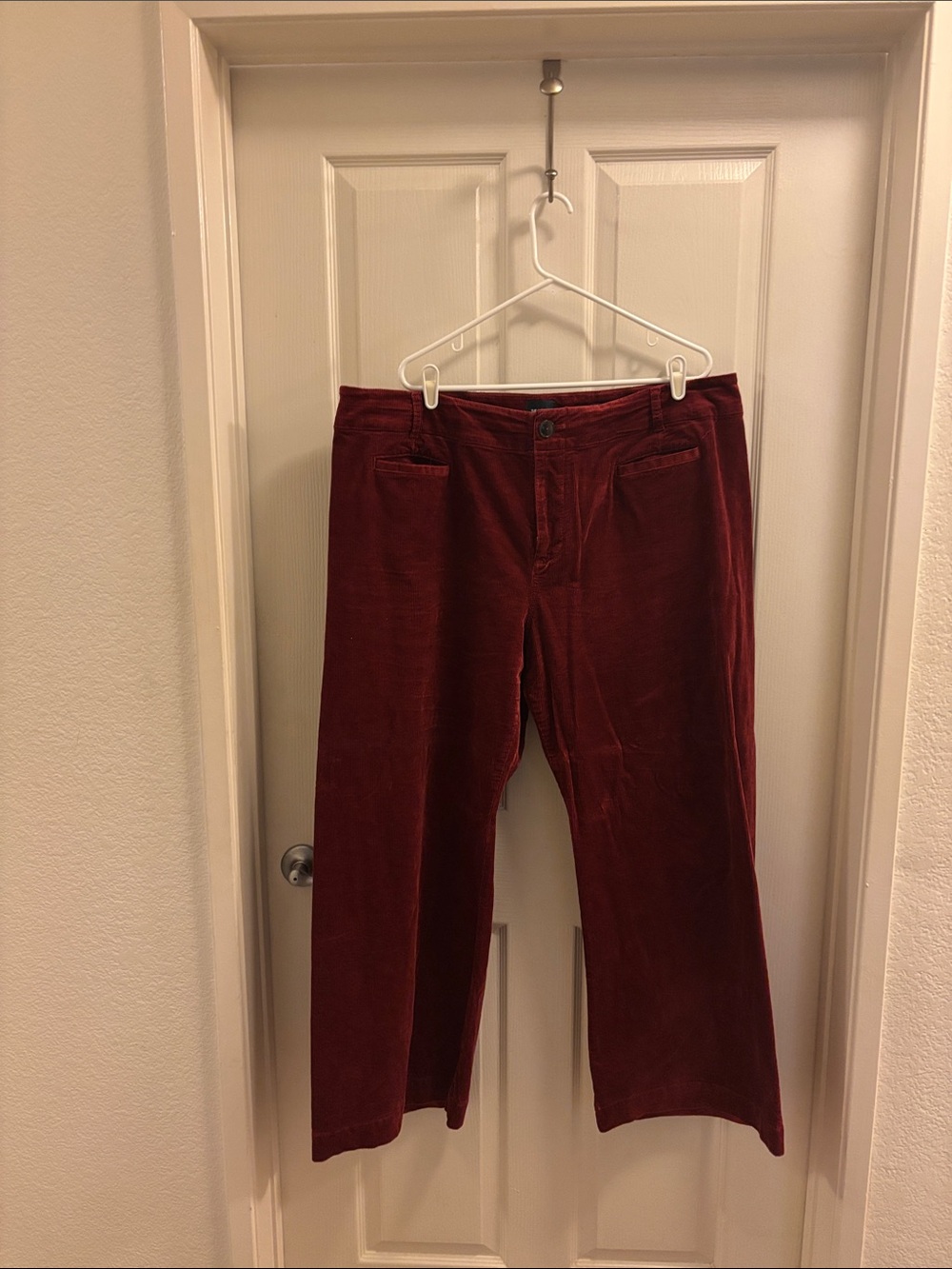 Maeve Woman Corduroy Pants in Burgundy